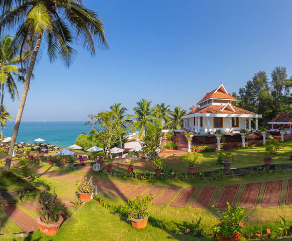 Территория отеля